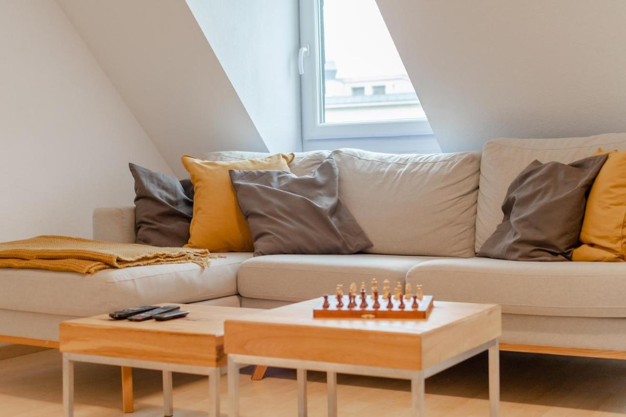 Home By Doni I Serviced Apartments I Ruhig I Zentral Nahe Rmcc, Staatsheater & Landtag Wiesbaden Esterno foto