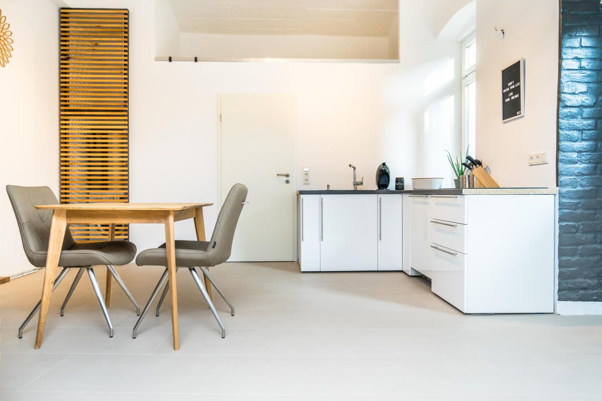 Home By Doni I Serviced Apartments I Ruhig I Zentral Nahe Rmcc, Staatsheater & Landtag Wiesbaden Esterno foto
